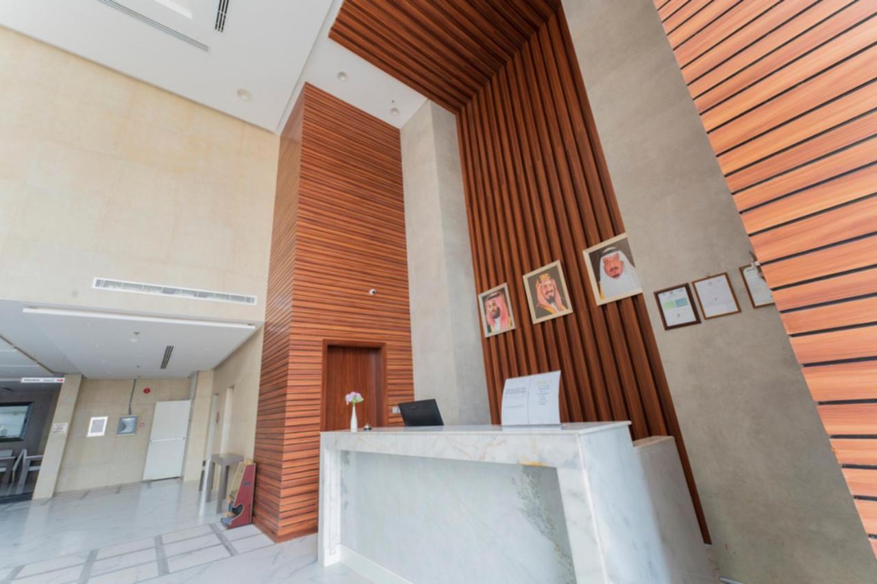 Riyadha Home Apartment ภายนอก รูปภาพ
