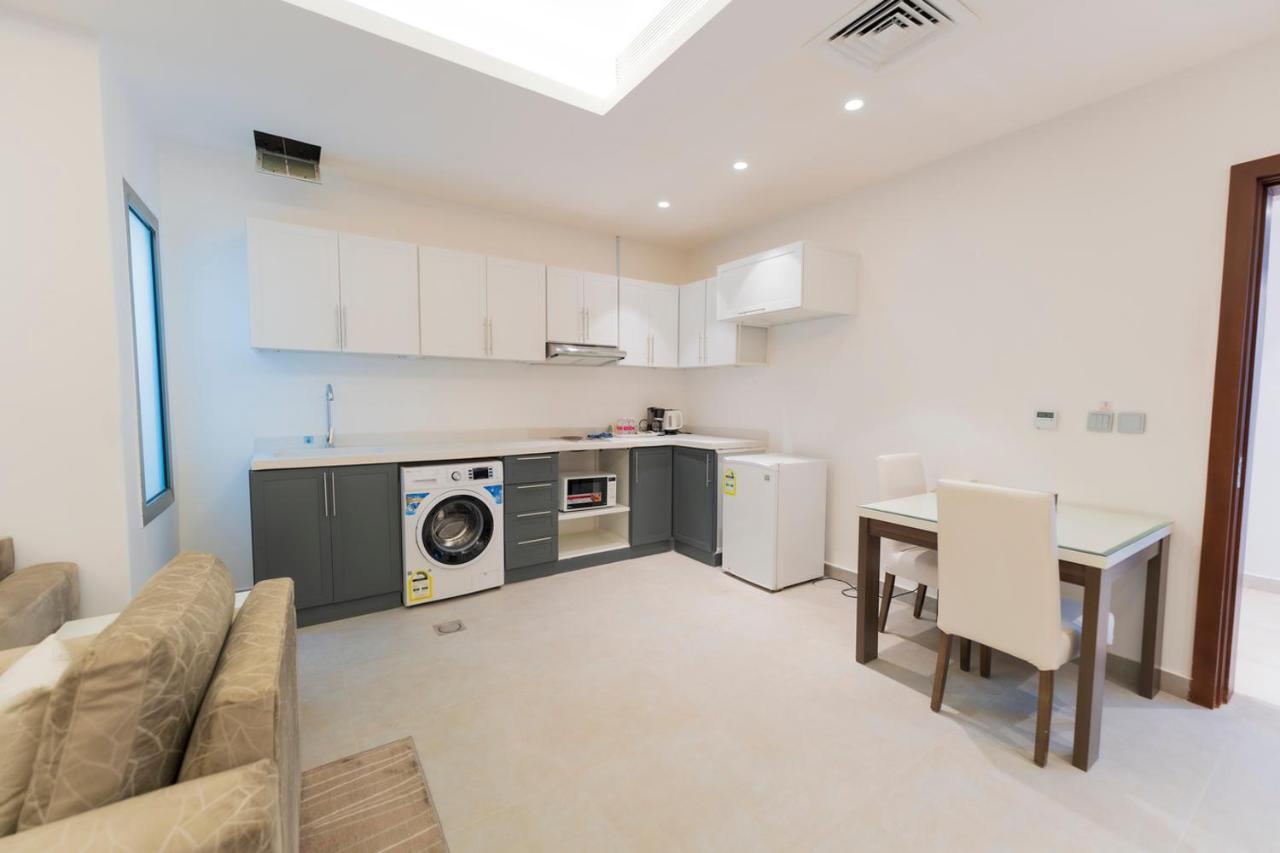 Riyadha Home Apartment ภายนอก รูปภาพ