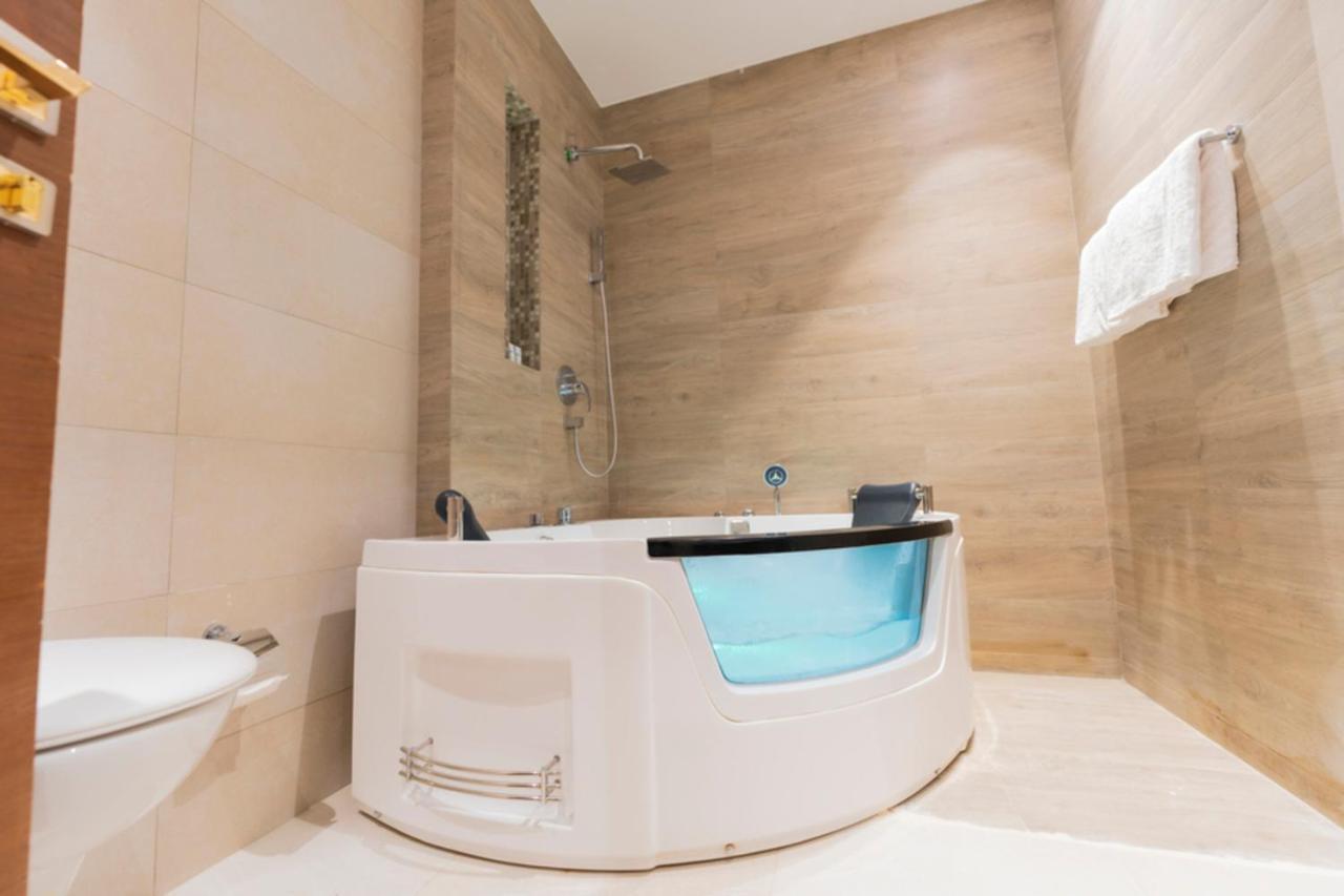 Riyadha Home Apartment ภายนอก รูปภาพ