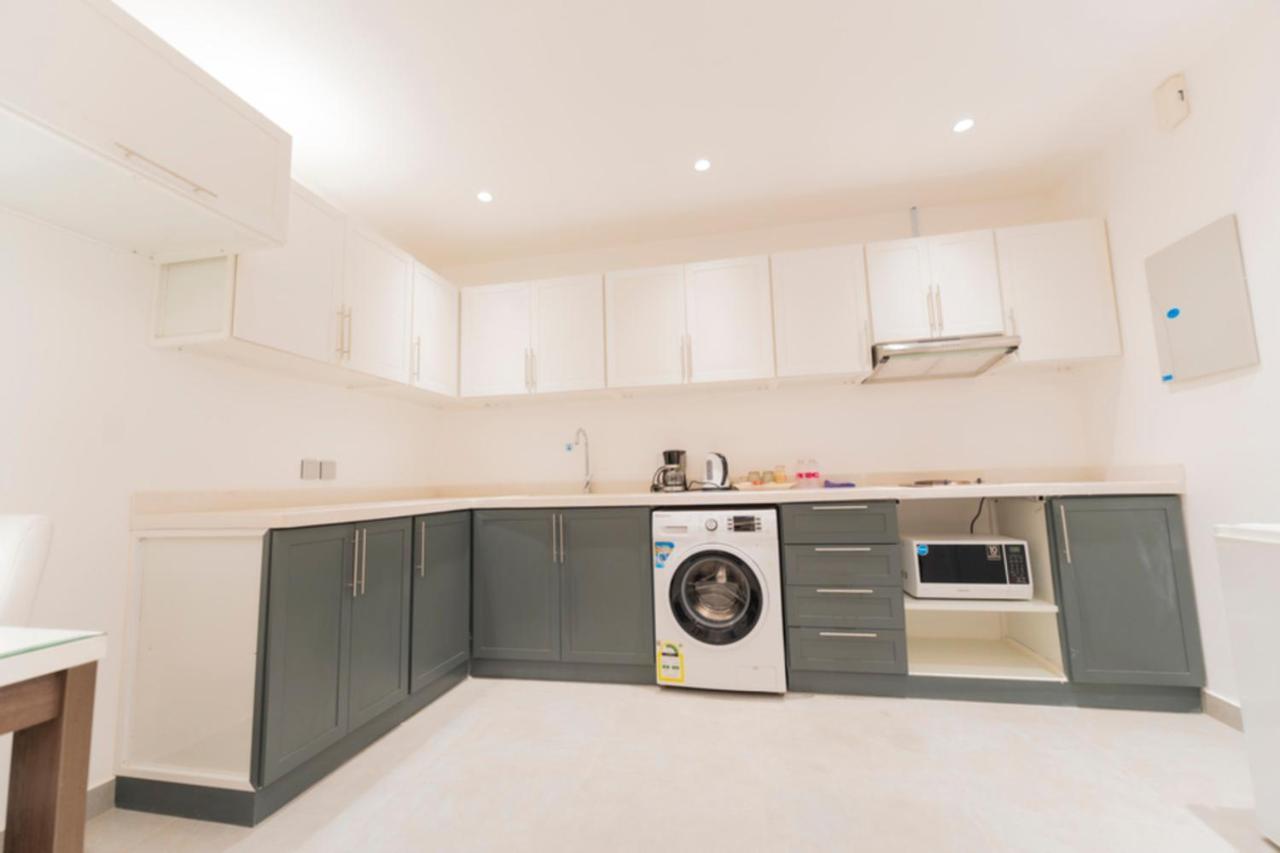 Riyadha Home Apartment ภายนอก รูปภาพ