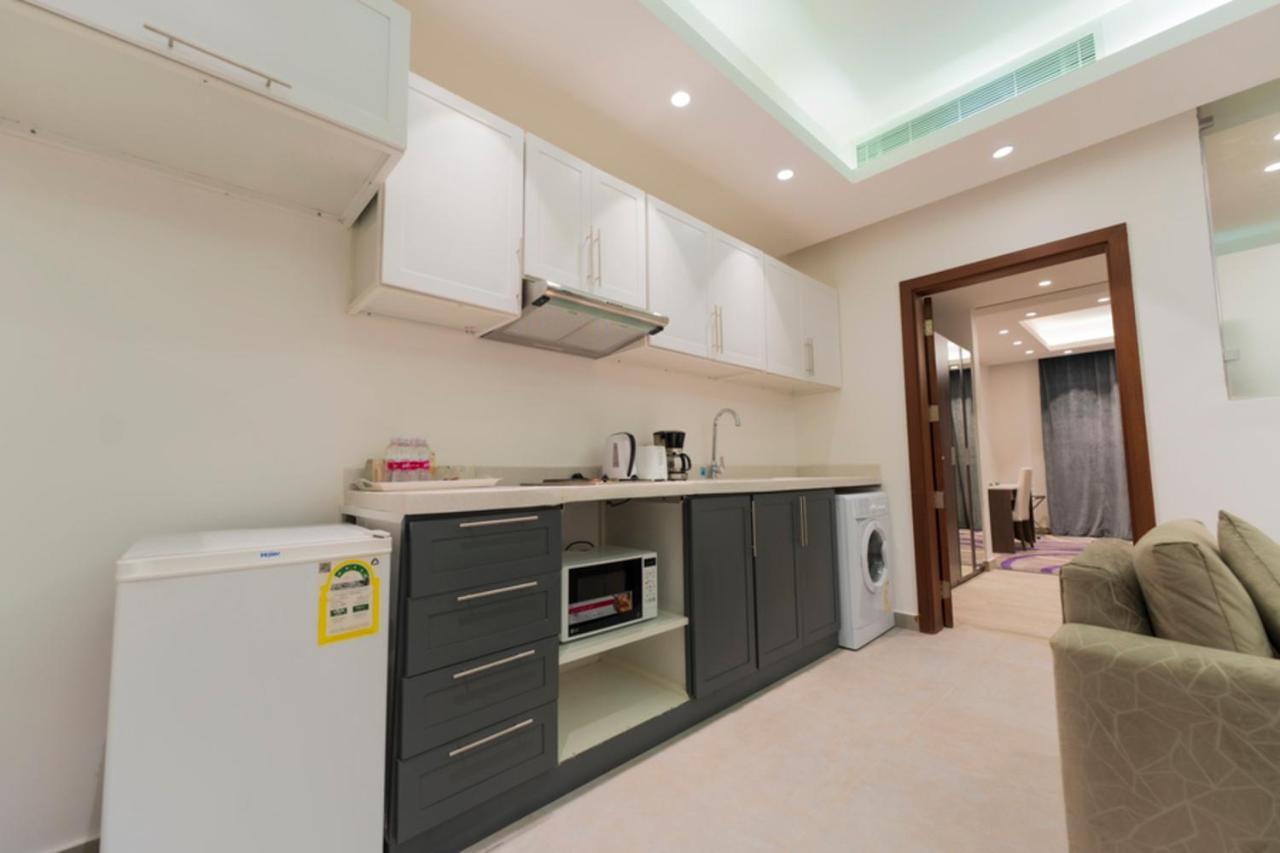 Riyadha Home Apartment ภายนอก รูปภาพ