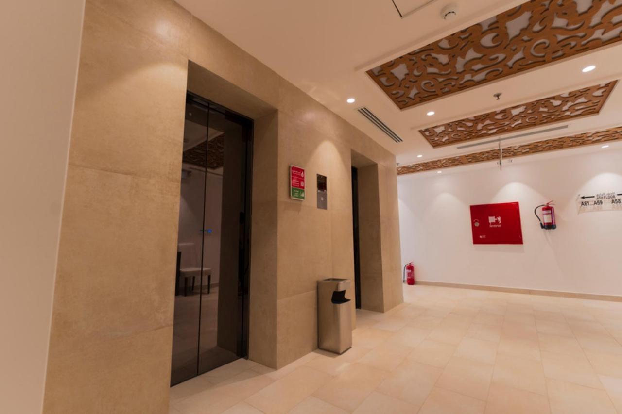 Riyadha Home Apartment ภายนอก รูปภาพ